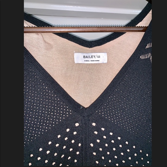 **SOLD**Bailey 44 Crepe Laser Cut Dress XS - Picture 5 of 8